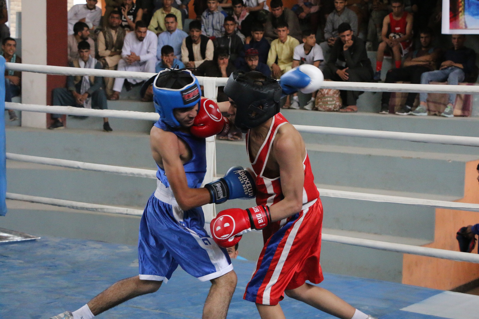 رقابتهای منتخبه تیم ملی نوجوانان مشت زنی کشورامروز در کابل برگزار گردید.