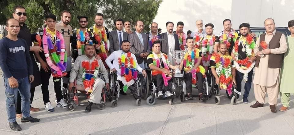 د والچر باسکټبال ملي لوبډله د اتلولۍ له کپ سره هېواد ته راستنه شوه.