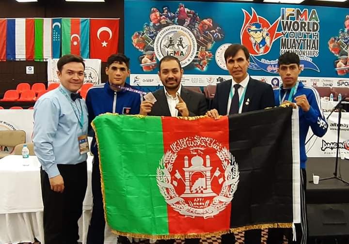 د افغانستان د موی تای لوبغاړو د ځوانانو له نړيوالو اتلويو څخه د سروزرو، سپينو زرو او برونزو درې مډالونه وګټل.