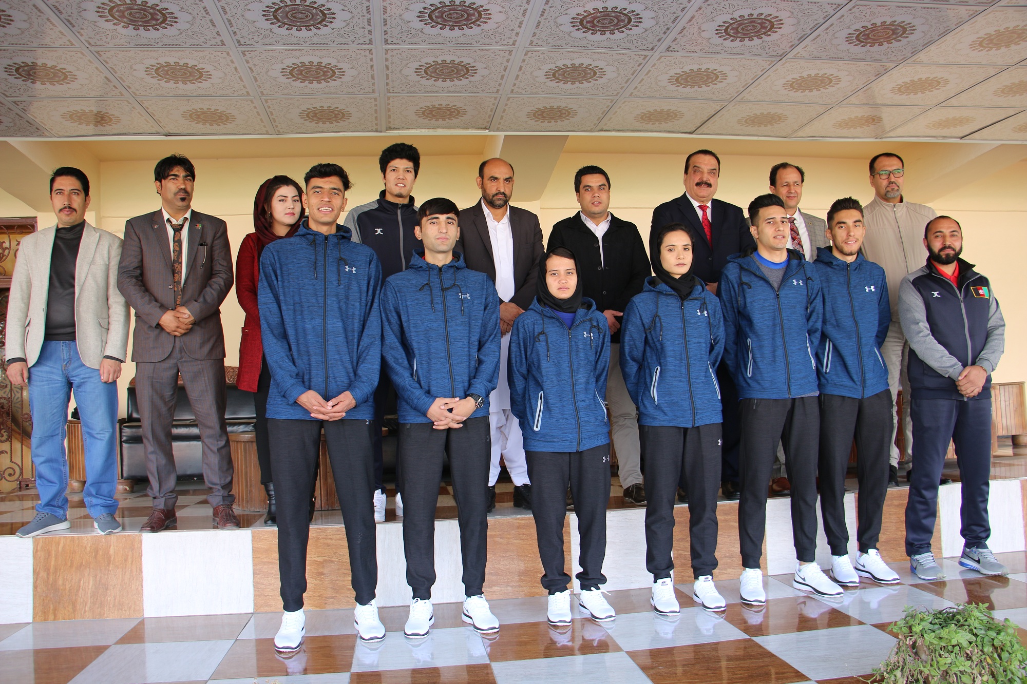 قهرمانان تکواندو افغانستان برای کسب سهمیه المپیک ۲۰۲۰ رهسپار چین شدند .