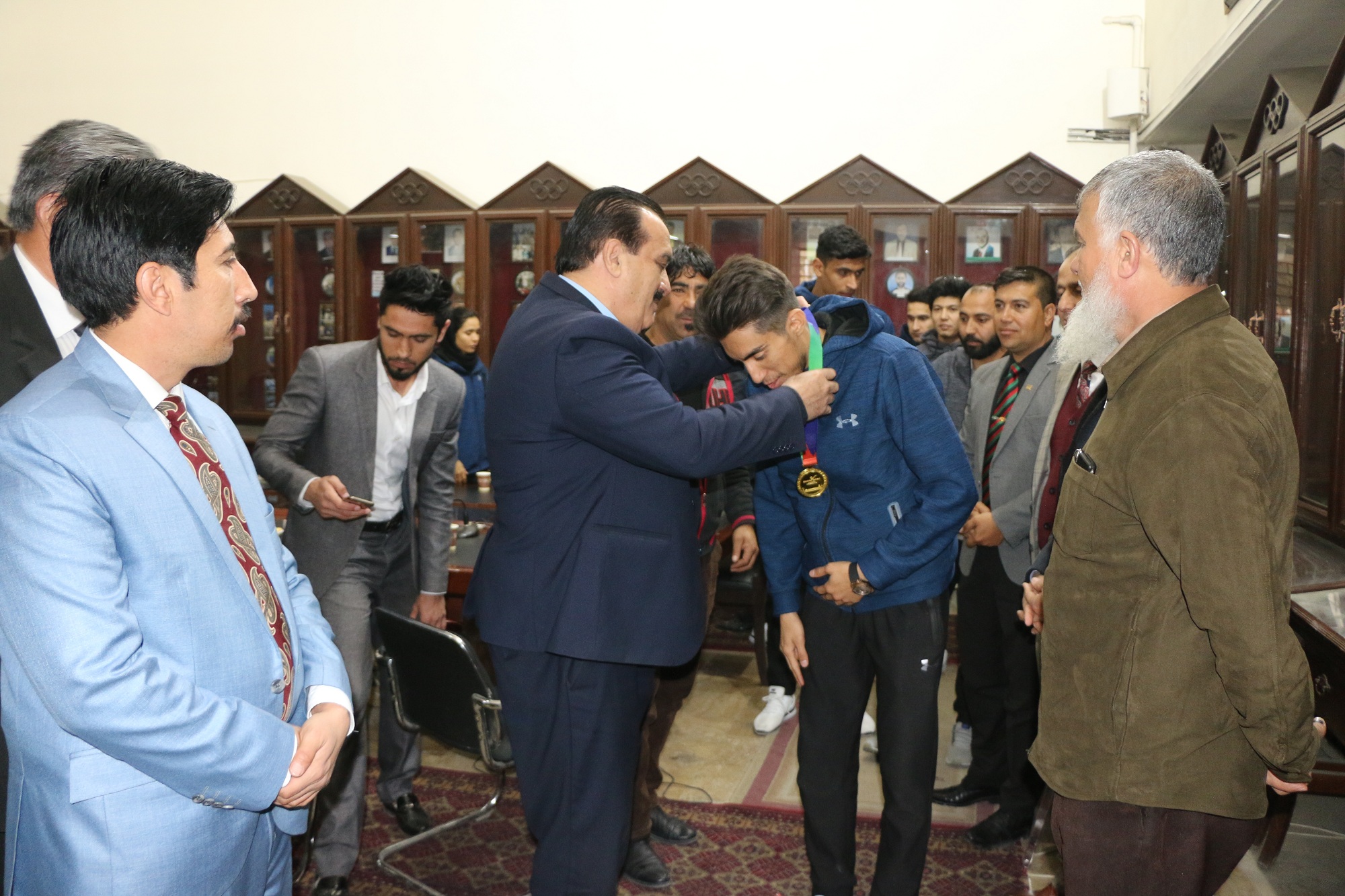 مدال آوران تکواندو حین بازگشت به کشور مورد تقدیرمقامات ورزش کشور قرار گرفتند. 