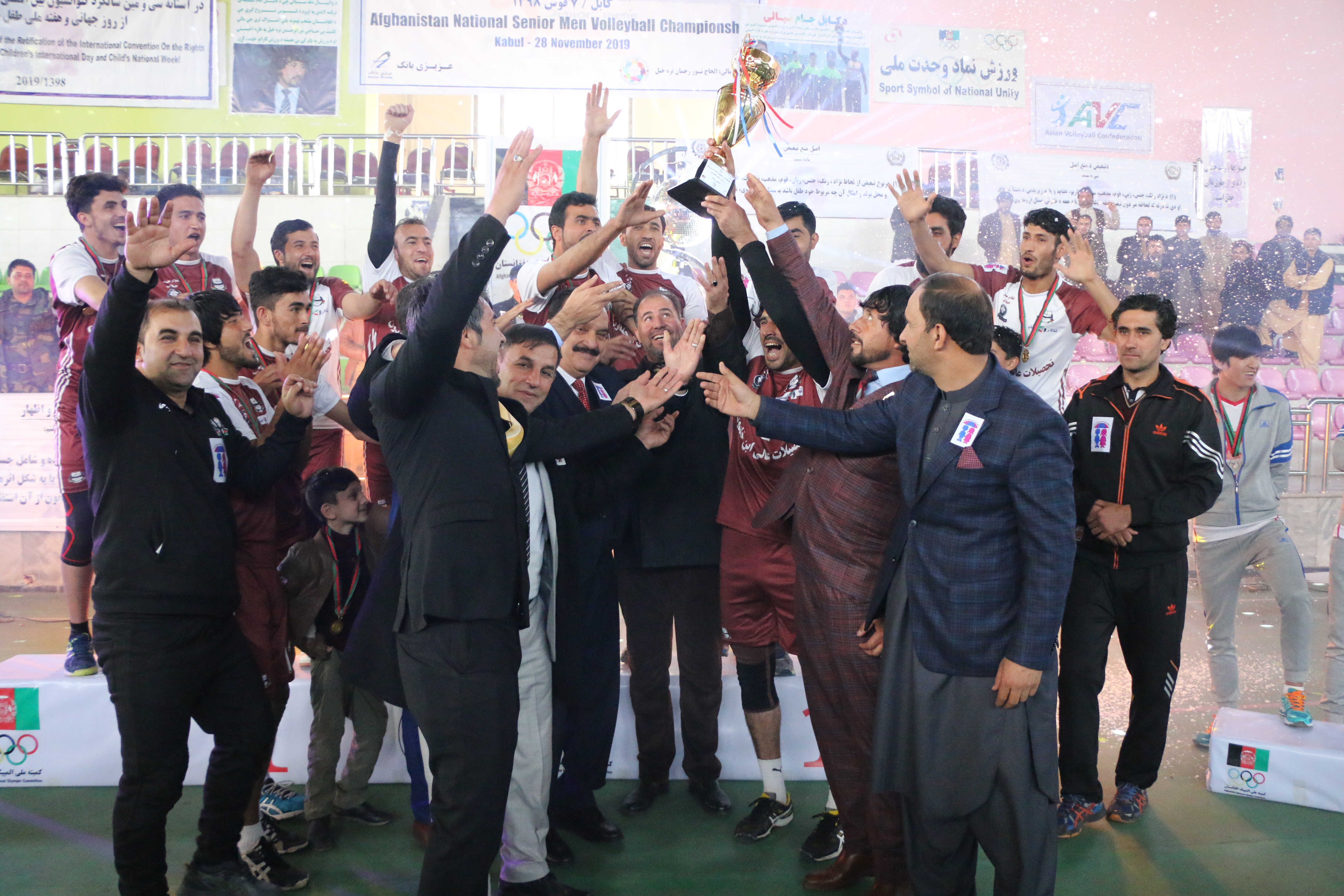 رقابتهای جام قهرمانی باشگاه ها و تیم های منتخب والیبال کشور با قهرمانی تیم غلام حیدرجیلانی به پایان رسید. 