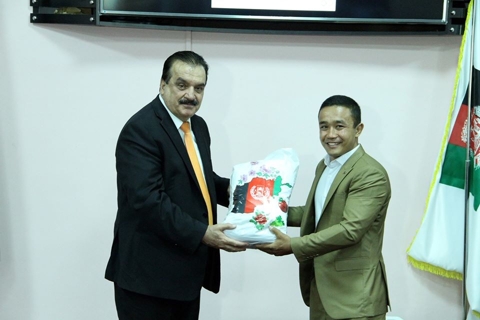 تقدیر از حسین بخش