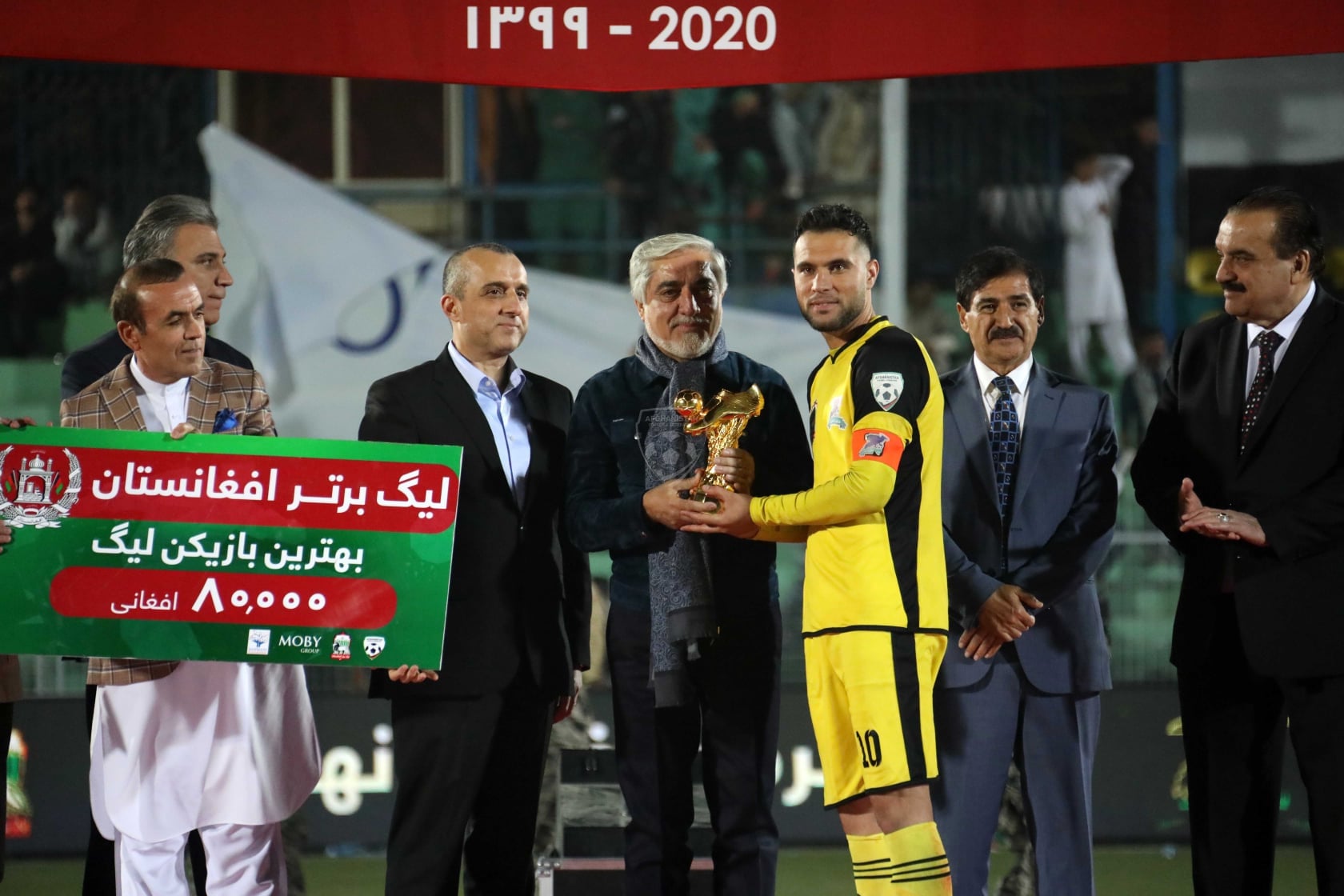 قهرمانی شاهین آسمایی در فصل نهم لیگ برتر فوتبال کشور 