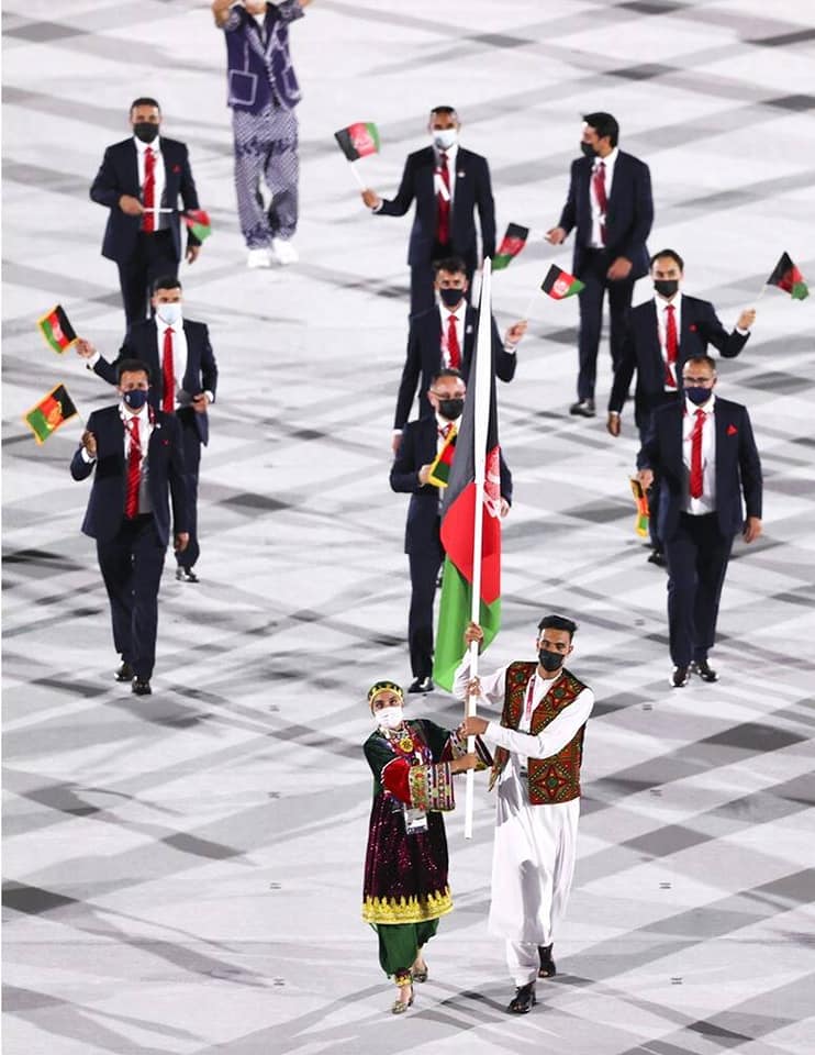 کاروان المپیک افغانستان در مراسم افتتاحیه المپیک ۲۰۲۰ توکیو جاپان به روی صحنه رفت.