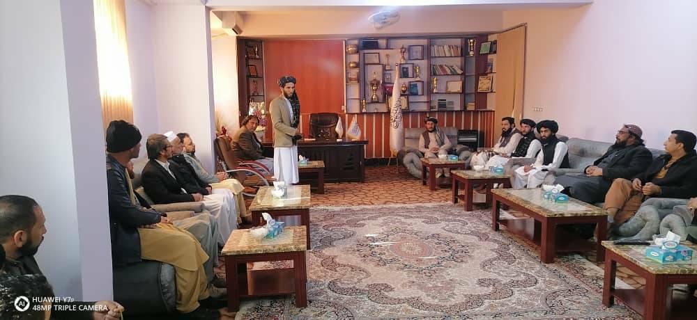 د بدني روزنې او ورزش او المپیک ملي کمیټې سرپرست انجنیر نظرمحمد مطمئن او ورسره مل پلاوي نن سهار د ورزشي فعالیتونو د ارزونې په موخه هرات ته سفر وکړ.