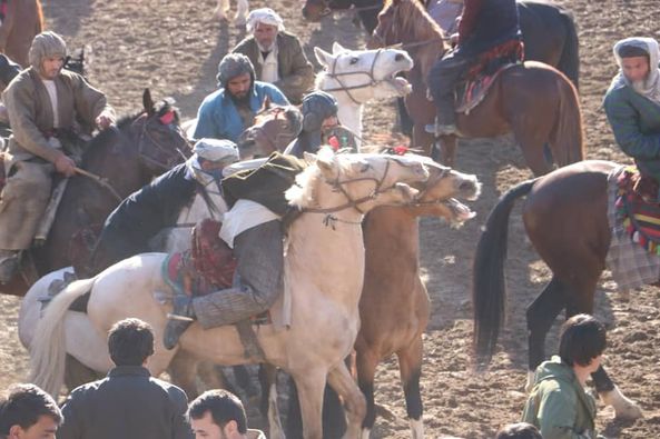 په تخار ولایت کې د (سولې او پیوستون) تر نامه لاندې د وزلوبې سیالیو لومړی پړاو ترسره شو