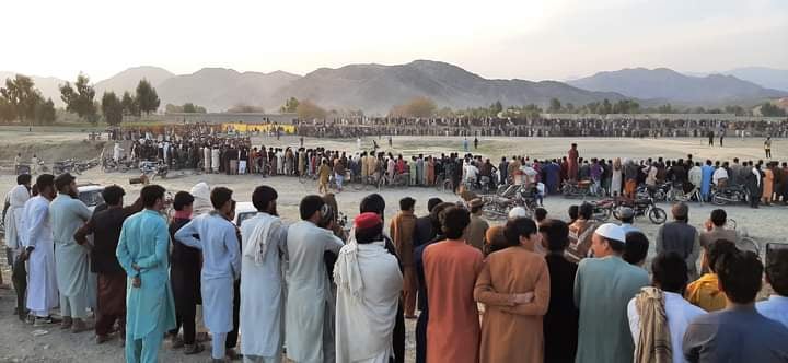 تیم کرکت عوض کینگ، قهرمان رقابتها کرکت GPL ننگرهار شد.