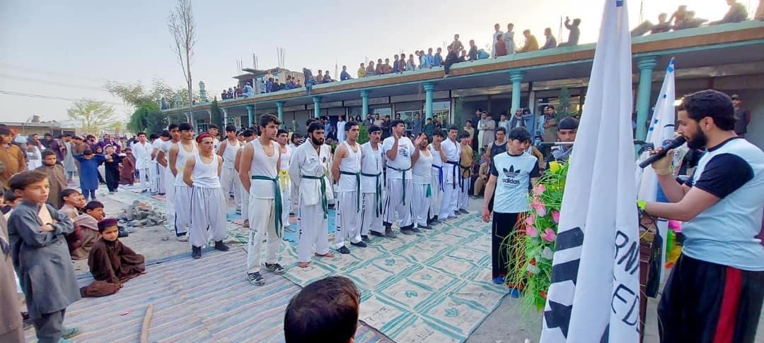 برای ۴۵ نفر از ورزشکاران تکواندو در ولایت خوست کمربند ارتقای درجه داده شد.