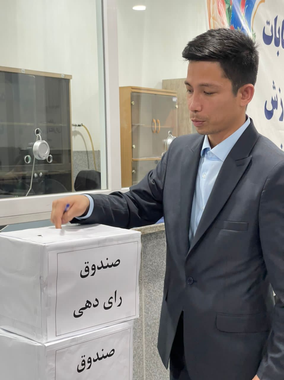 انتخابات میان ورزشکاران مقیم ایران زیر نظر هیت اعزامی ریاست عمومی تربیت بدنی و ورزش کشور برگزار گردید.