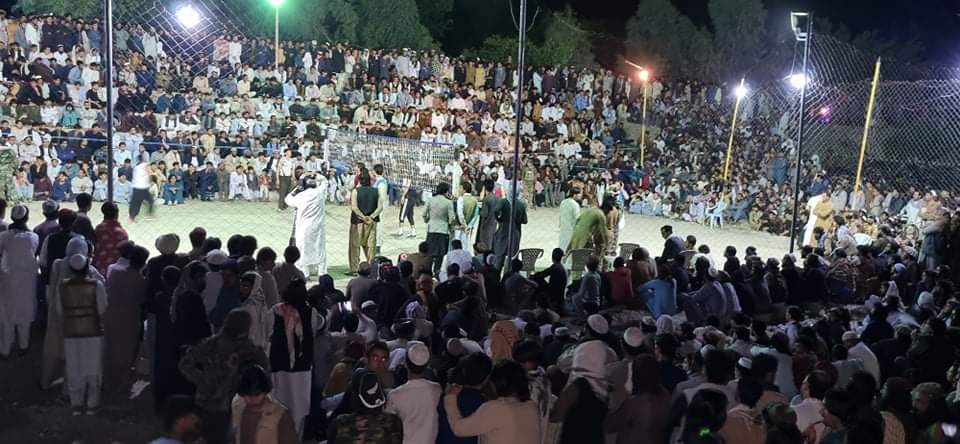 تیم تنی در مسابقات شبانه والیبال خوست ماه رمضان حریفان خود را شکست داد.