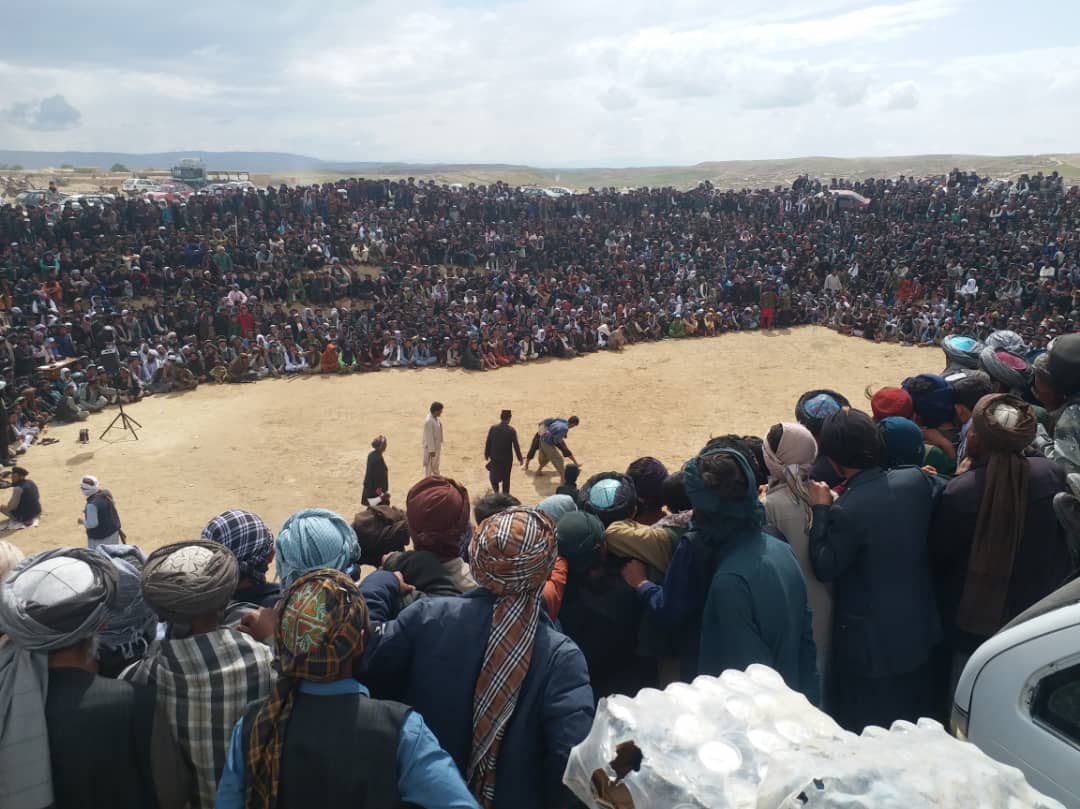 ورزشکارا کورش در ولایت سمنگان از عید سعید فطر با راه اندازی مسابقات کورش تجلیل به عمل اورد.