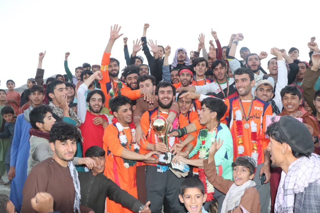 رقابتهای فوتبال ولایت کاپیسا با قهرمانی تیم شاهین مرکزی تگاب به پایان رسید