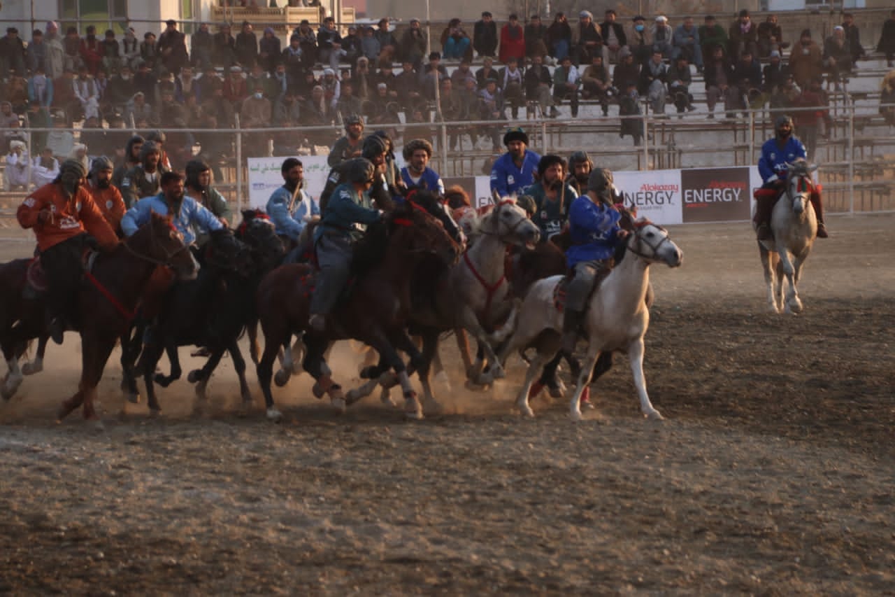 د هيواد د وزلوبې څلورم ليګ د دوولس لوبډلو په ګډون سره پيل شو
