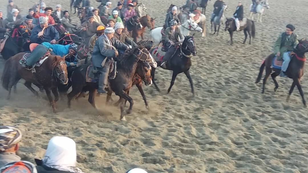 جوزجان؛ په قرقین ولسوالۍ کې د وزلوبې اوونیزې سیالۍ وشوې