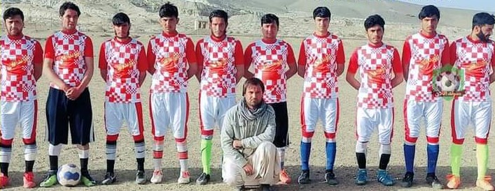 د غزني په ده یک ولسوالۍ کې د اته لوبډلو ترمنځ د فوټبال سیالۍ پیل شوې
