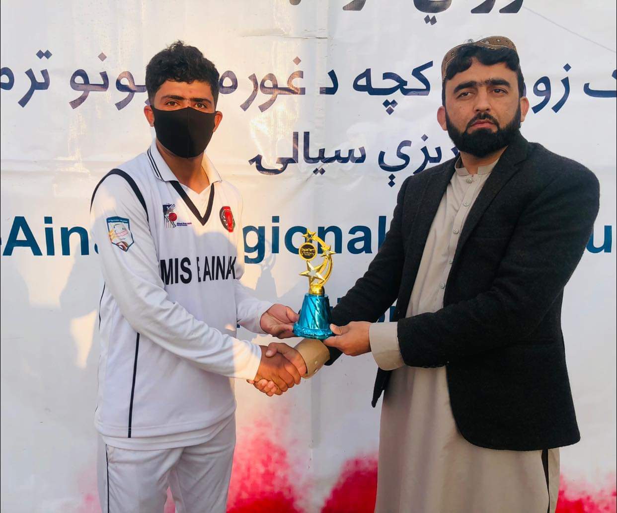 د خوست ډېنجر او لوګر یاسر کلپ د کرکټ لوبډلو پایلوبې ته لار ومونده