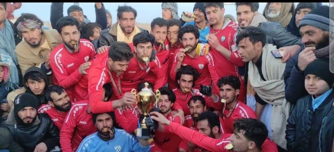 هرات؛ د غوريان ولسوالۍ د فوټبال جام سيالۍ د برناباد منتخبې لوبډلې په اتلولۍ پای ته ورسېدې