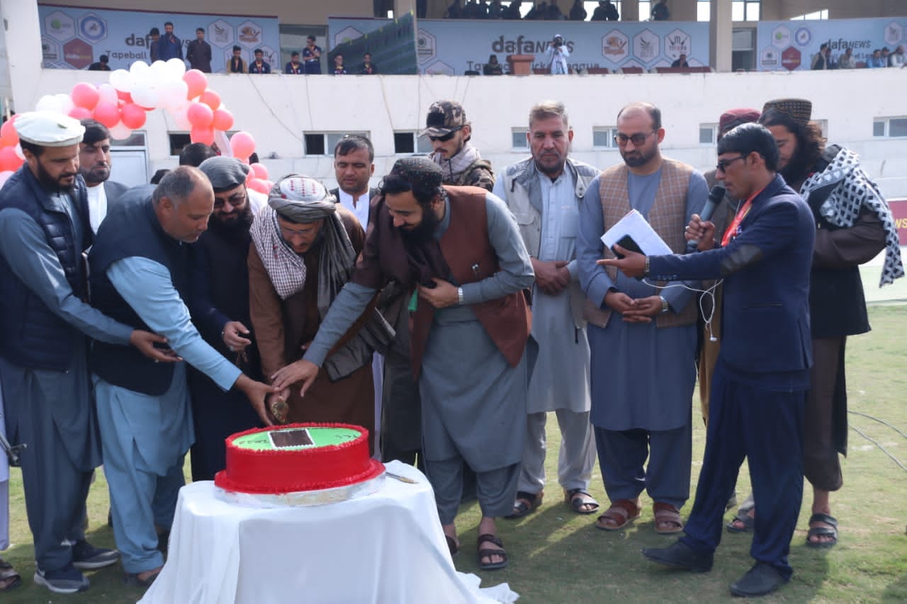 په ننګرهار کې د لومړي ځل لپاره د ټېپ بال رسمي ټورنمنټ پیل شو