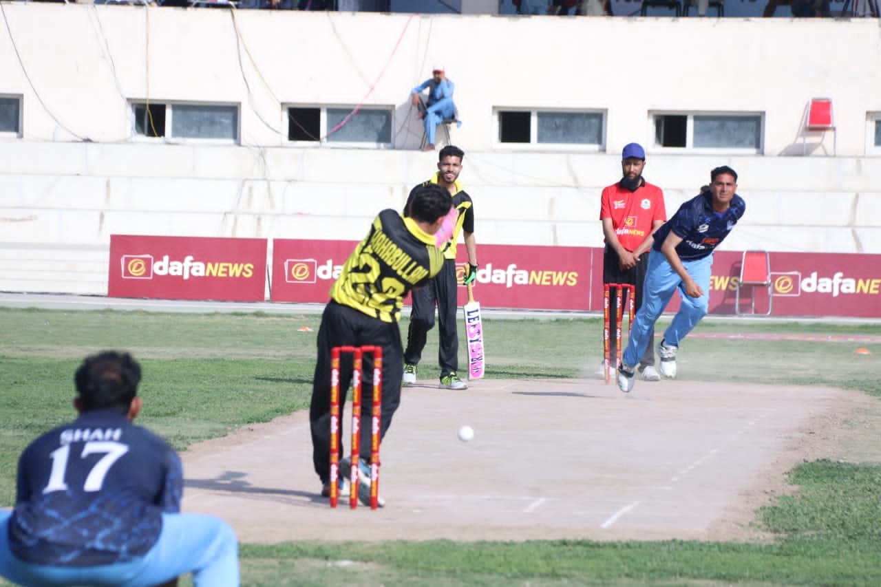 په ننګرهار کې د ټېپ بال کرکټ تورنمنټ د سياليو په دوام درې لوبې وشوې