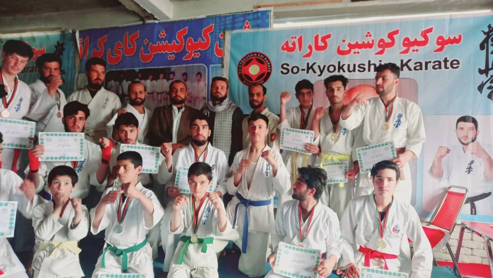 لوګر؛ په محمداغې ولسوالۍ کې د ۴۰ سوکیو کوشین کراتې ورزشکارانو له خوا نندارې ترسره شوې