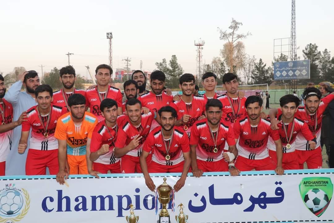 تیم قیس غنی قهرمان رقابتهای فوتبال باشگاه جوانان هلمند شد