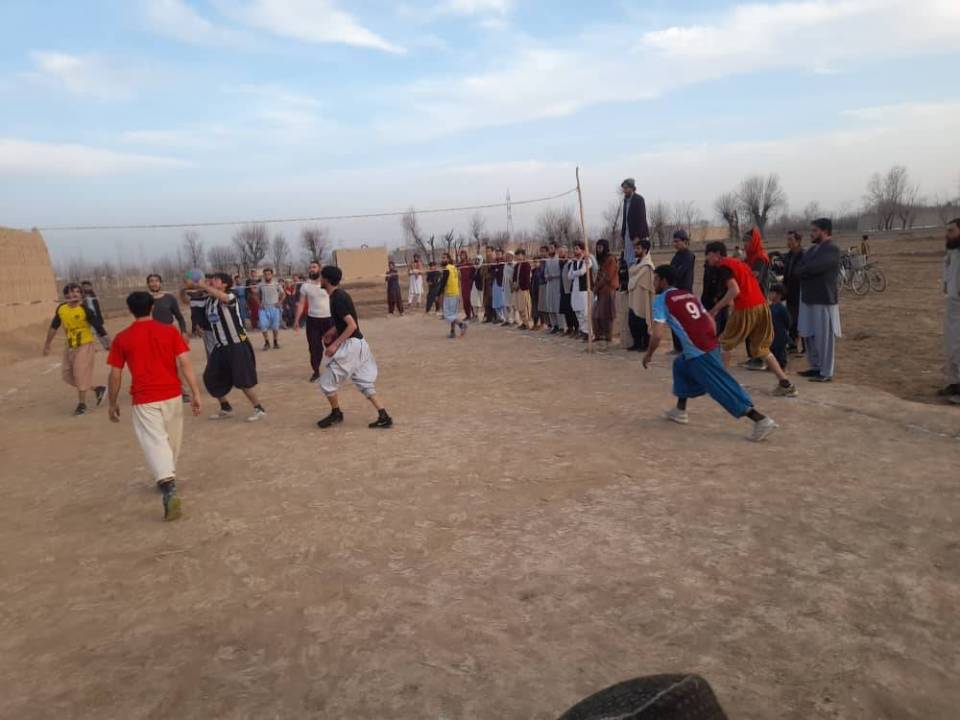 لوګر؛ پل علم کې د والیبال سیالیو اتلولي استقلال کلنګار لوبډلې وګټله