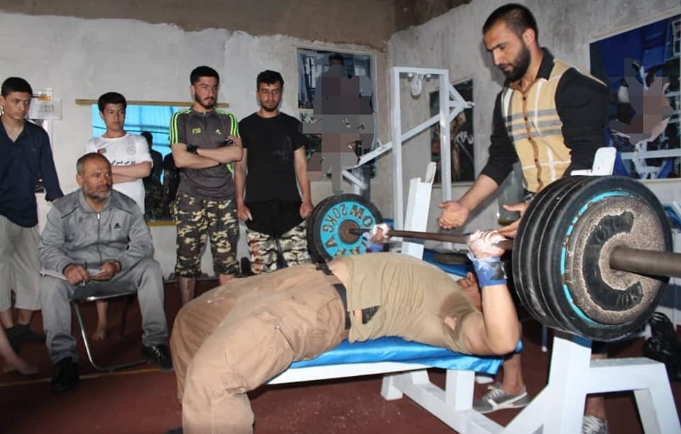 رقابتهای پاورلفتنگ میان ۲۰ ورزشکار در کاپیسا برگزار شد