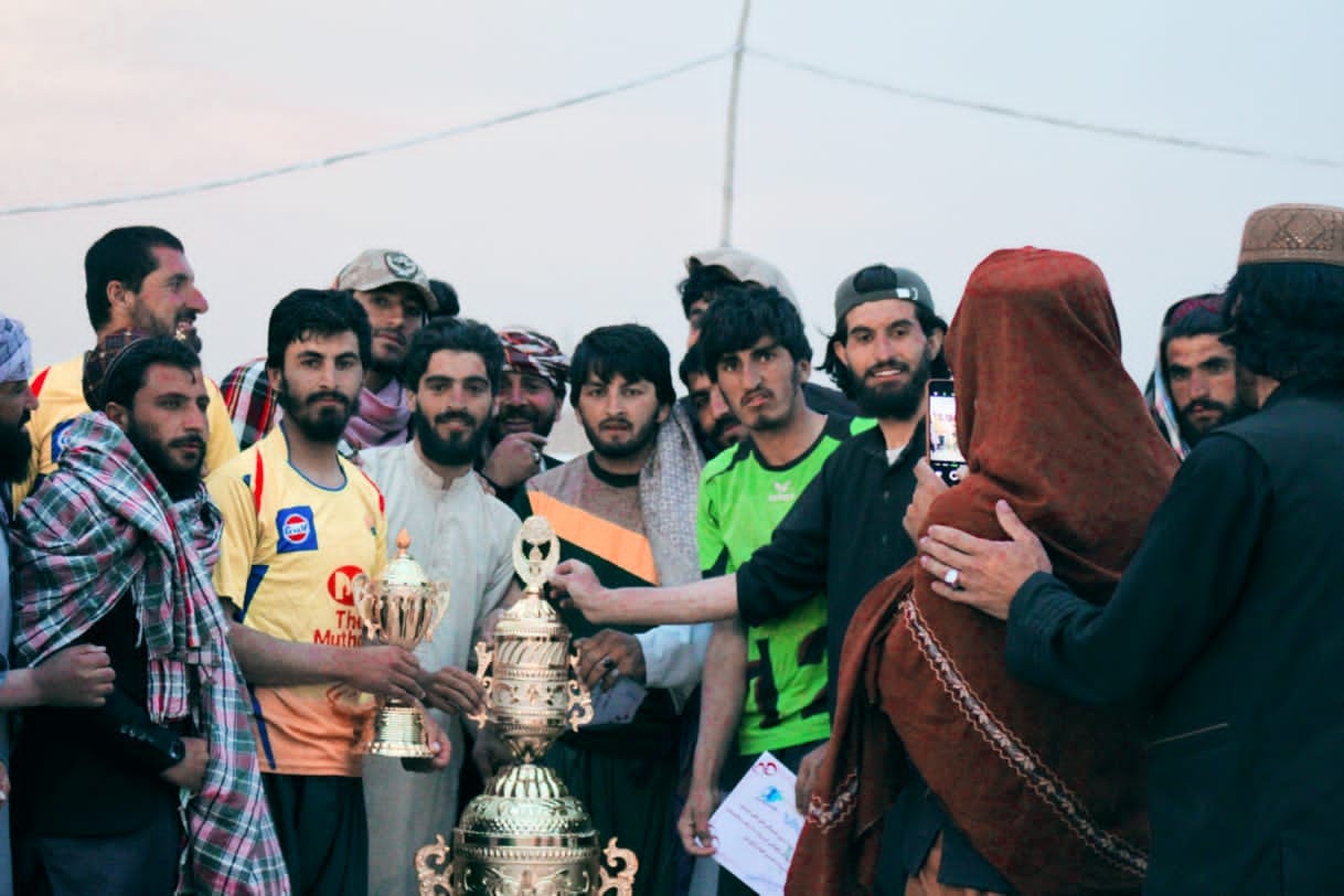 په پکتیا کې د رنګین اختر والیبال سیالۍ د ګوهر سپورټ لوبډلې په اتلولۍ پای ته ورسېدې