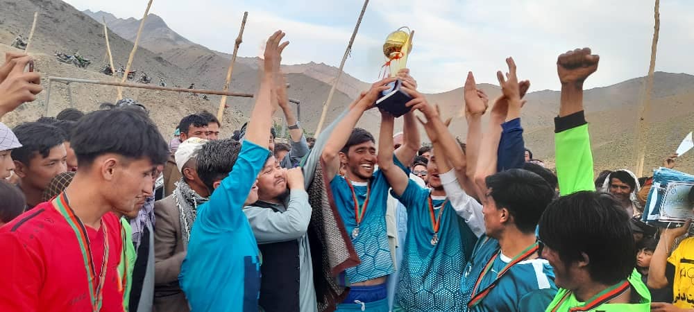 تیم ستارگان برلان قهرمان رقابت های فوتبال دایکندی شد