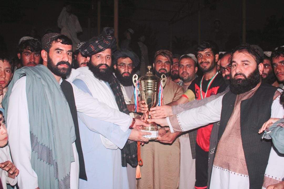 هلمند؛ د ګرشک ولسوالۍ د فوټبال ګروپي سیالیو اتلولي ځوانان فوټبال لوبډلې خپله کړه