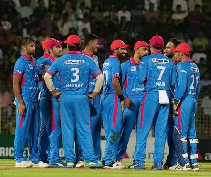 تیم ملی کریکت کشور در نخستین بازی ۲٠آوره‌ی بین‌المللی خود با تفاوت دو ویکت مقابل بنگله‌دیش شکست خورد