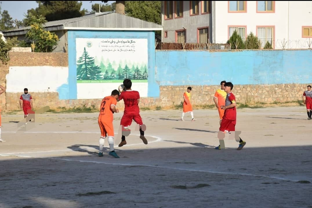 د بادغيس ولایت په مرکز قلعه‌ی نو ښار کې د اتو لوبډلو ترمنځ د فوټبال الف لیګ پیل شو