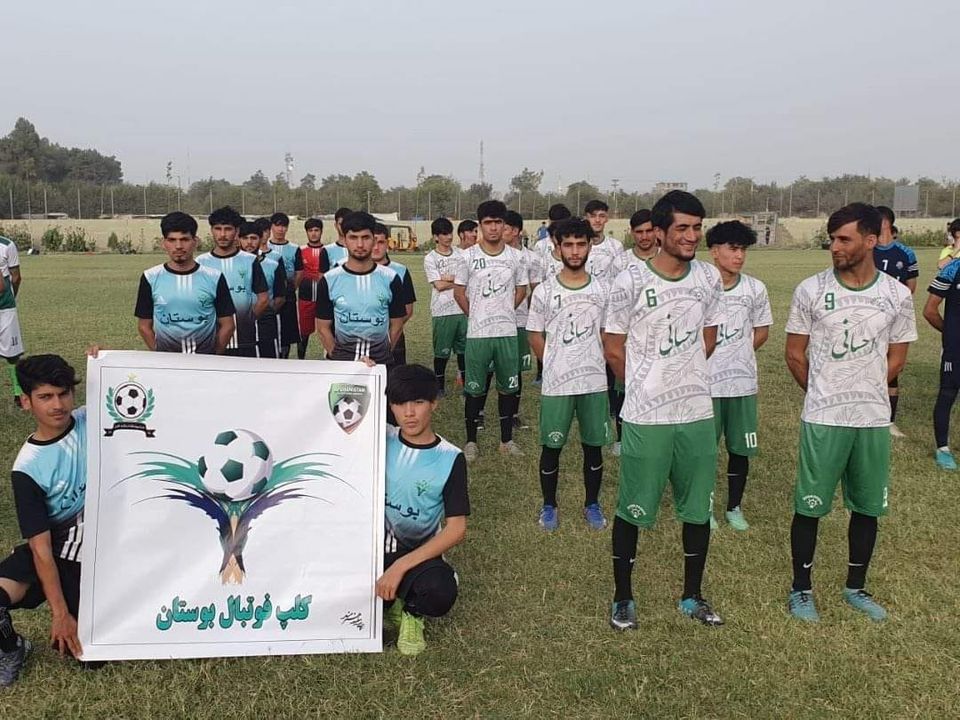 کندز؛ په مرکز سپین زر ورزشي لوبغالي کې د ۲۰ لوبډلو ترمنځ د فوټبال سیالۍ پيل شوې