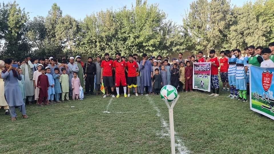 کندز؛ په ارچي ولسوالۍ کې د شپږو لوبډلو ترمنځ د فوټبال غوره ليګ سيالۍ پيل شوې