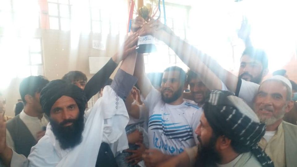 تیم خواجه علی قهرمان جام والیبال غزنی شد