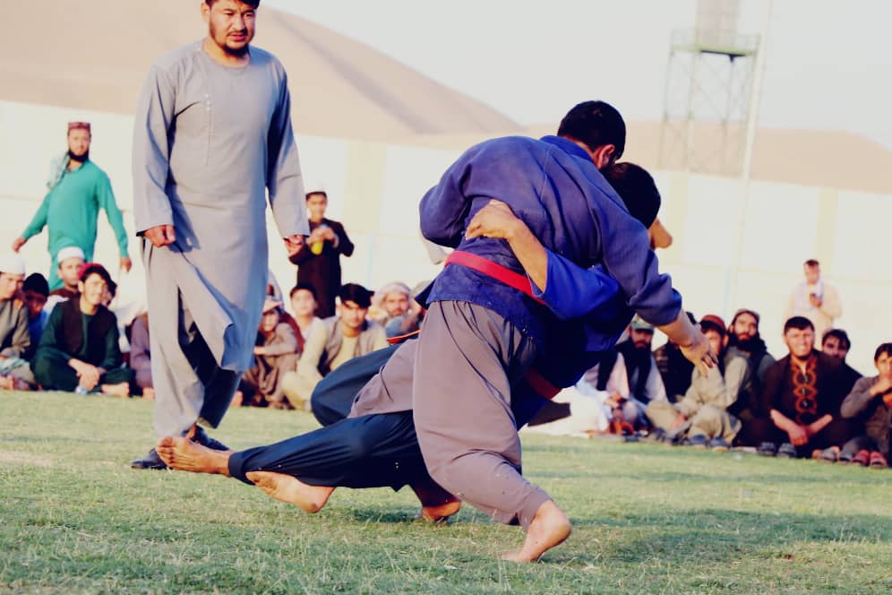 د سرپل ولایت مرکز او ولسوالیو ورزشکارانو ترمنځ د ا.ا.ا د بریا په مناسبت د پهلواني سیالۍ ترسره شوې