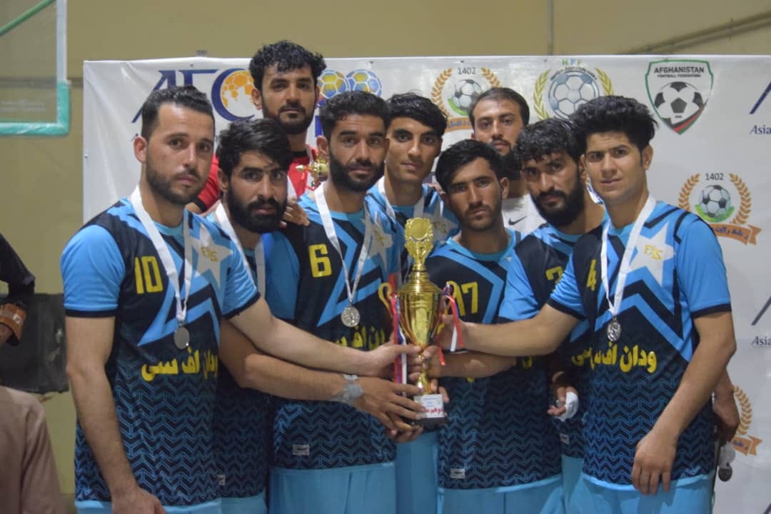 هلمند؛ د لښکر ګاه فوټسال سیالیو اتلولي قیس غني لوبډلې خپله کړه