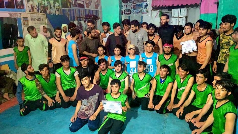 جشنواره ورزشی پارکور میان ۶۰ ورزشکار در سپین بولدک کندهار برگزار شد