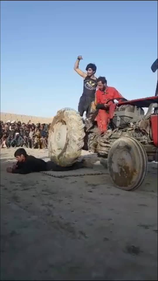 غزنی؛ میان ۱۰۰ ورزشکار نمایشات زیبای ورزشی در ولسوالی اندر برگزار شد