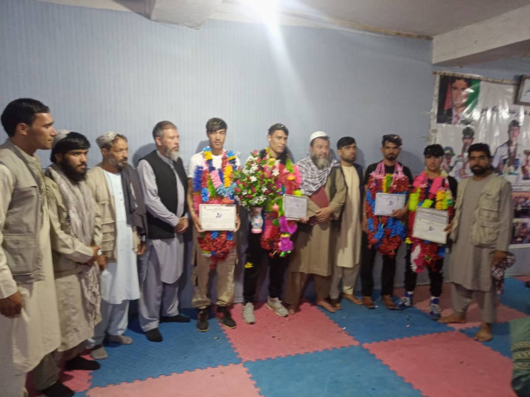 غزنی؛ برای ۱۰ تن از ورزشکاران قوت‌الرمی این ولایت سندمربی‌گری درجه سوم اهدا شد