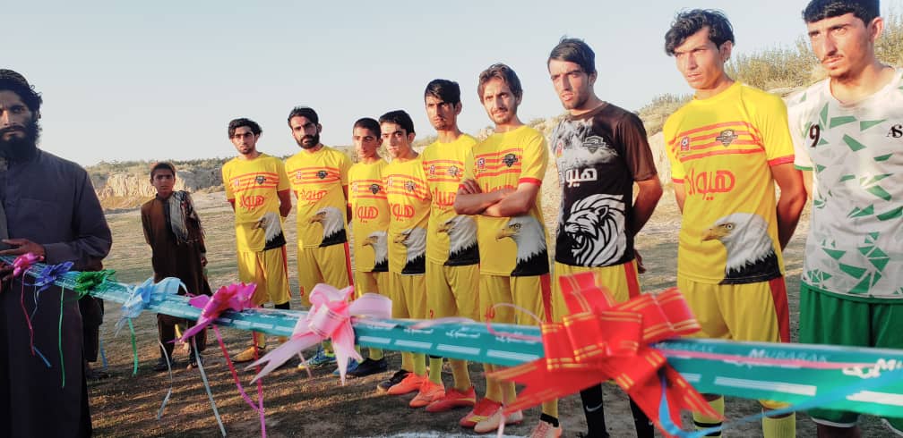 هلمند؛ په ګرمسېر ولسوالۍ کې د ۱۴ لوبډلو ترمنځ د فوټسال سیالۍ پيل شوې