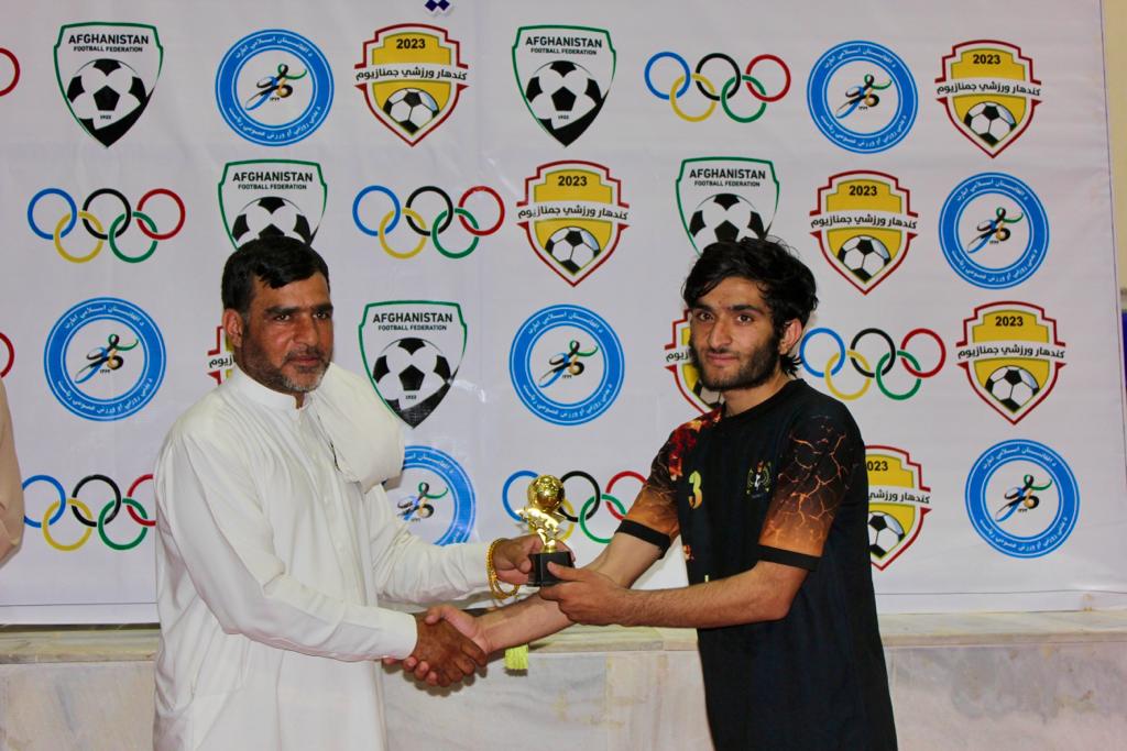 کندهار؛ ستاره ګان لوبډلې د اشرف البلاد جام سیالیو اتلولي وګټله