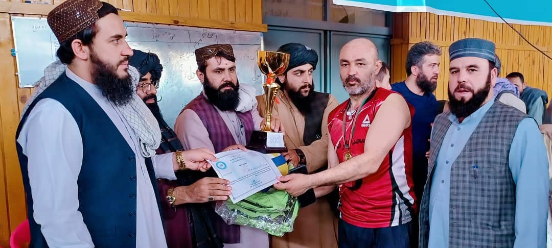 بغلان؛ توفیق لوبډلې د پلخمري ښار د ۱۶ لوبډلو ترمنځ د والیبال سیالیو اتلولي وګټله