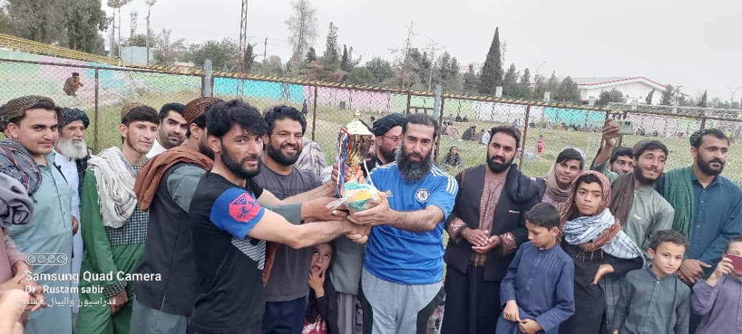 هلمند؛ مارجې بلاک ۹ الف لوبډلې د ولسوالیو او ښار ترمنځ د والیبال حذفي سیالیو اتلولي وګټله