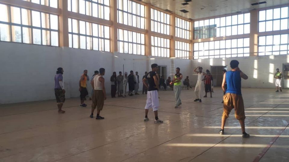 پروان؛ رقابت دوستانه والیبال میان تیم‌های بگرام و مرکز این ولایت برگزار شد