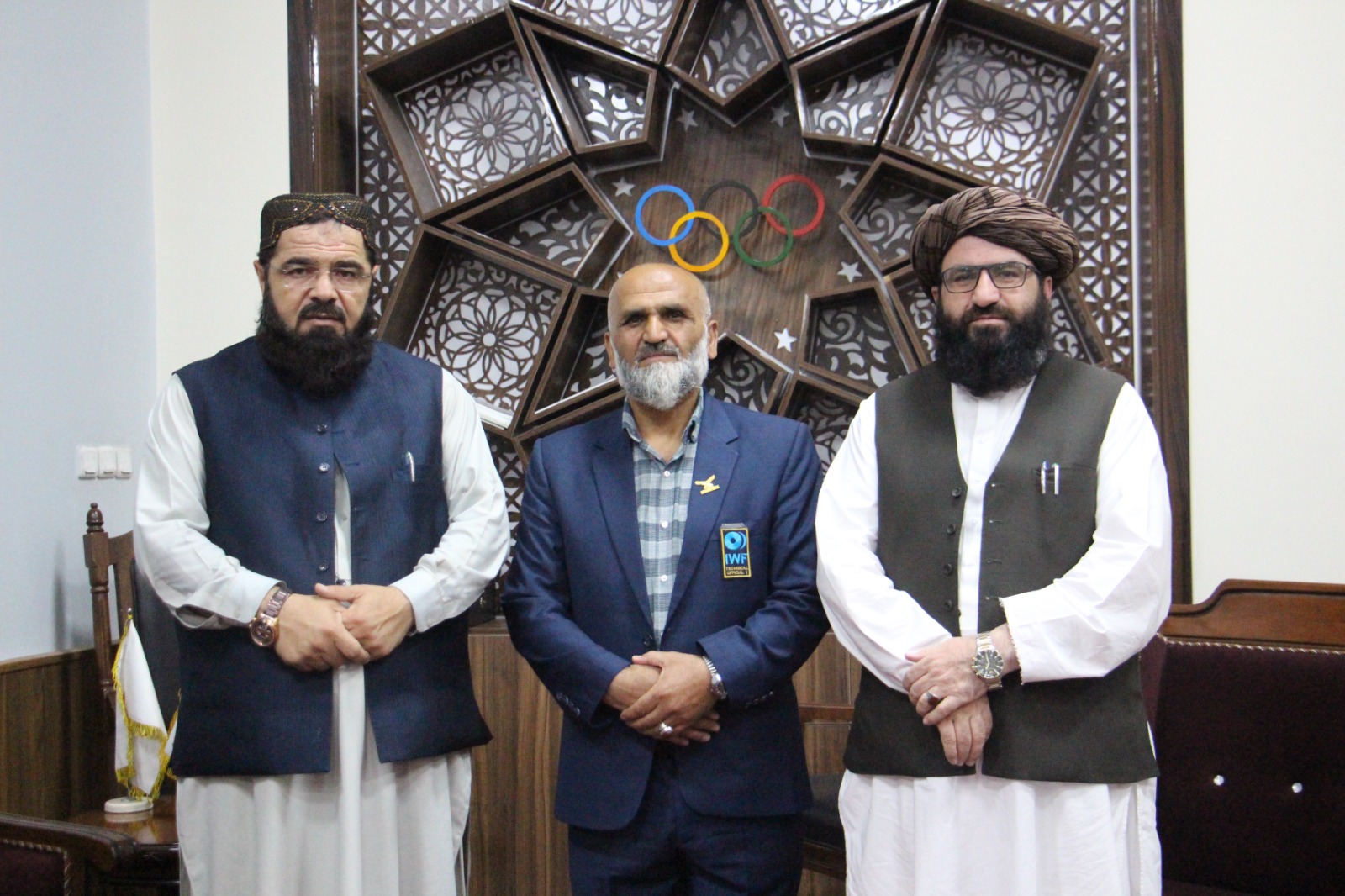 محمداعظم کوهي د وزن پورته کولو سیالیو د لوبڅاري لپاره چین ته روان شو