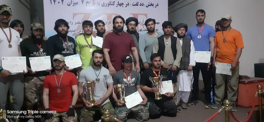 زابل؛ مرکز قلات کې د ۲۵ ږورزشکارانو ترمنځ ړ پاورلفټینګ سیالۍ وشوې