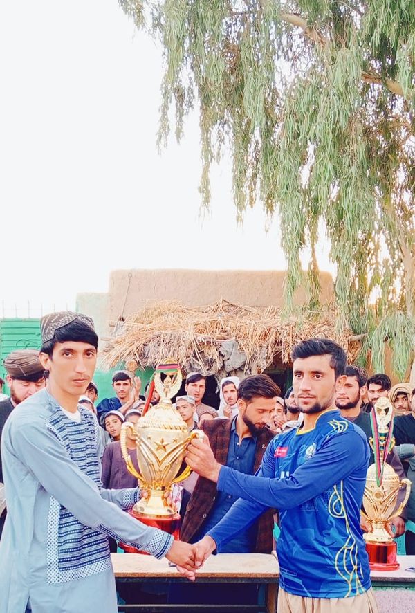 ارزګان؛ په دهراود ولسوالۍ کې د ټېپ بال کرکټ سیالۍ پای ته ورسېدې