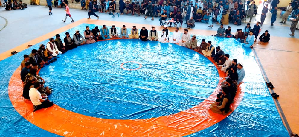 لغمان کې د درېیو ولایتونو ترمنځ د پهلوانۍ دوستانه سیالۍ پای ته ورسېدې